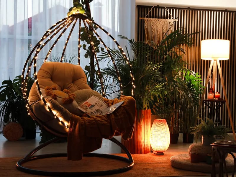 Egg chair swing light